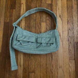 BAGGU X UO SEAFOAM CARGO SHOULDER BAG
